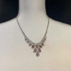 Nicole Miller Necklace. Pink Necklace great for all occasions.